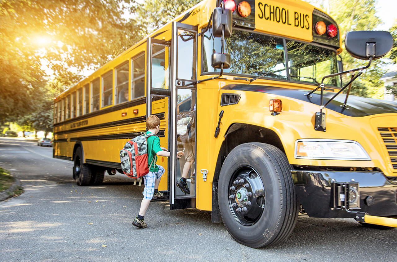 yellow school bus